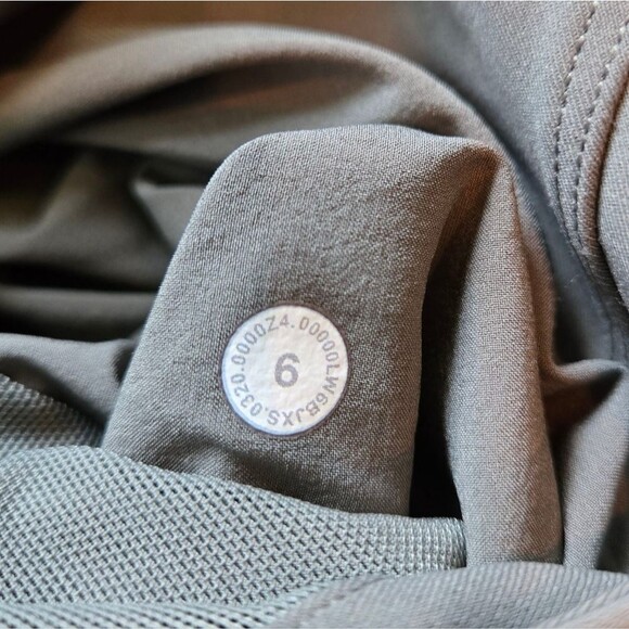 Lululemon Keep Moving Crop 23" - Grey Sage - Picture 9 of 9